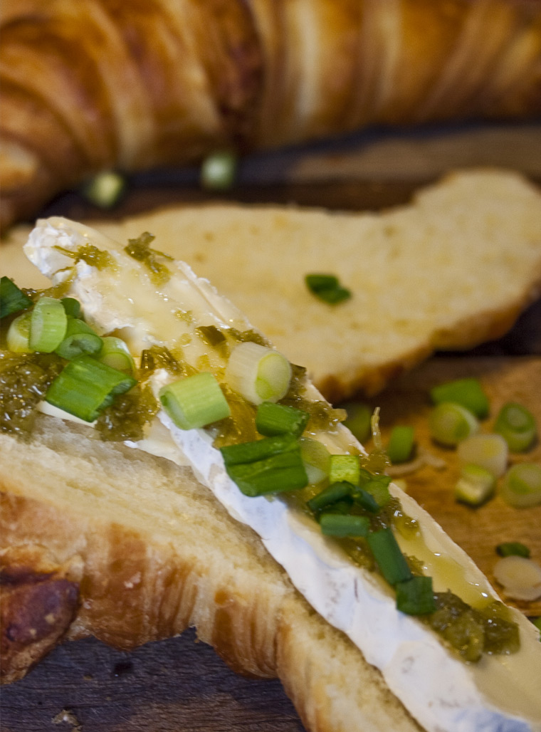 Croissant with garlic scape brie -- Recipes with fermented garlic scapes – Le Petit Mas organic garlic and garlic scape farm in Quebec (Canada)