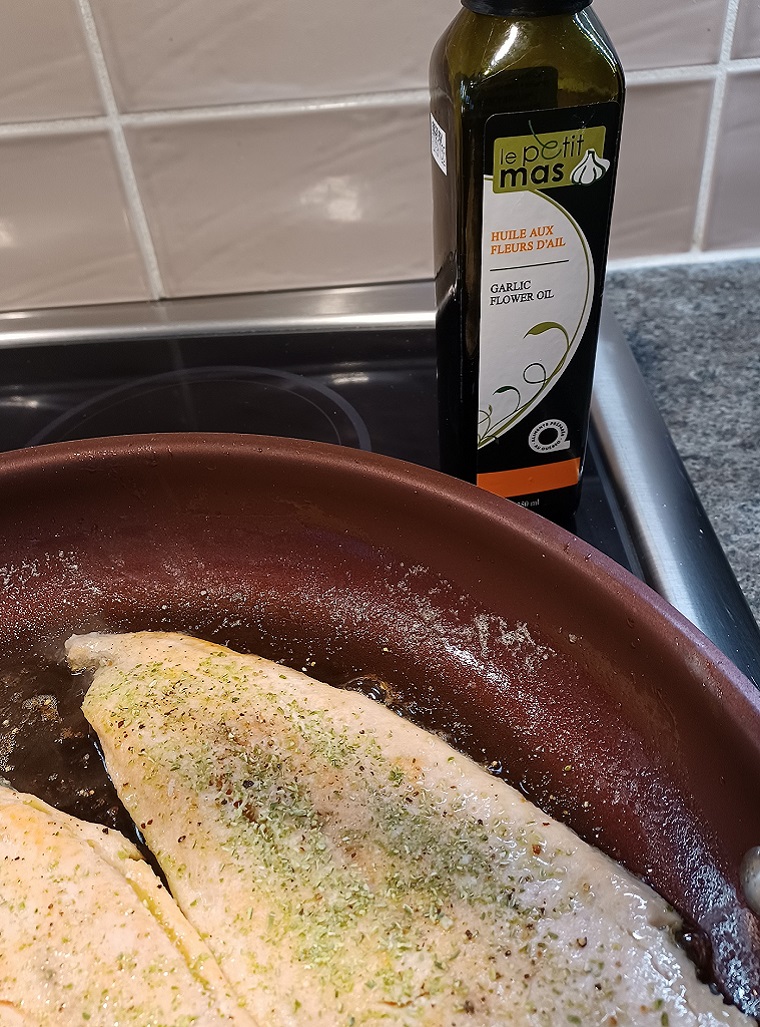Recipe- trout fillets with garlic flower  - Recipes with fermented garlic scapes – Le Petit Mas organic garlic and garlic scape farm in Quebec (Canada) 