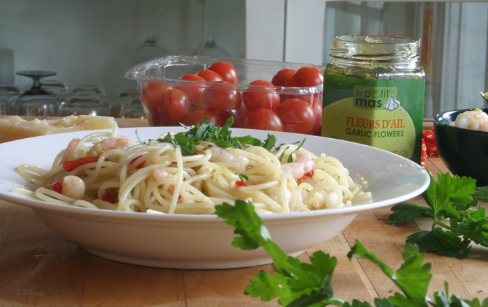 Cuisinez avec les fleurs d'ail fermentées du Québec dans fos recettes. Une innovation de Le Petit Mas producteur d'ail et de fleurs d'ail biologiques au Québec (Canada)